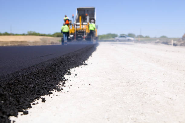 Best Commercial Driveway Pavers  in Fergus Falls, MN